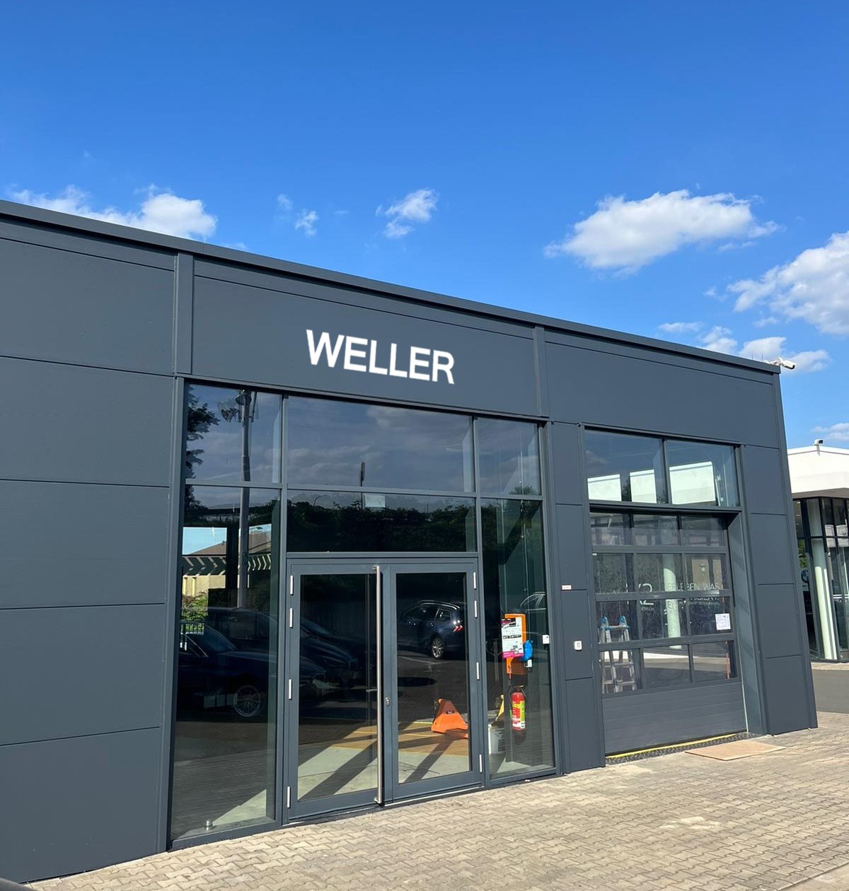 WELLER eröffnet CUPRA-Garage in Melle