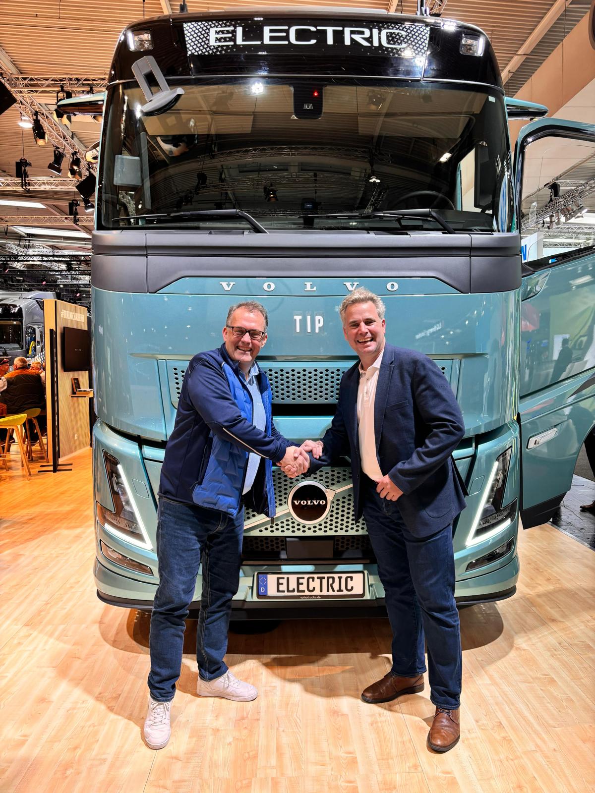 TIP Group bestellt 150 Fahrzeuge des neuen Volvo FH Aero